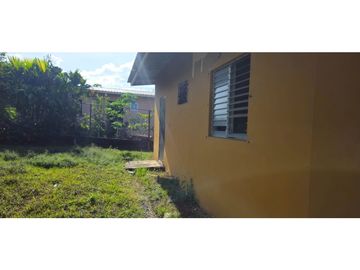 VENDO CASA EN ALGARROBOS