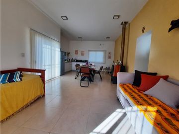 VENTA- CASA 1 DORM. + PILETA-LA GRANJA, CÓRDOBA