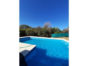 VENTA- CASA 1 DORM. + PILETA-LA GRANJA, CÓRDOBA