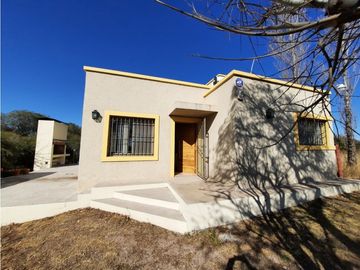 VENTA- CASA 1 DORM. + PILETA-LA GRANJA, CÓRDOBA