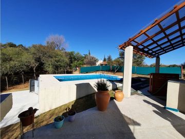 VENTA- CASA 1 DORM. + PILETA-LA GRANJA, CÓRDOBA
