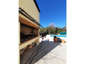 VENTA- CASA 1 DORM. + PILETA-LA GRANJA, CÓRDOBA
