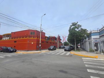 Local Comercial En Alquiler – Esquina Estratégica Fanning Con Barrón, Barranco