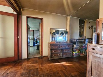 Atractiva Casa para uso Habitacional o Inversión Comercial