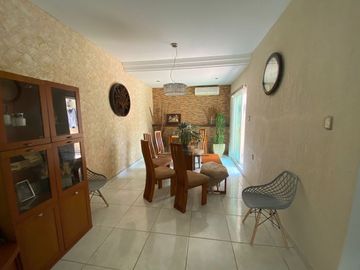 Casa CON ALBERCA en venta en Col. Las Granjas. VERACRUZ, VERACRUZ
