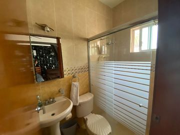 Casa CON ALBERCA en venta en Col. Las Granjas. VERACRUZ, VERACRUZ