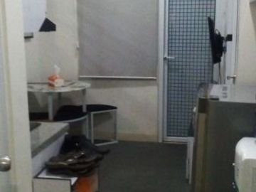 Apartemen tahunan free IPL green pramuka city full furnished