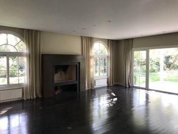 OPORTUNIDAD! Casa en San Jorge Village