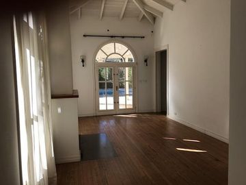 OPORTUNIDAD! Casa en San Jorge Village