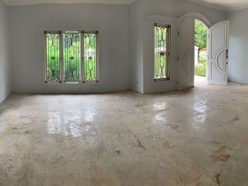 Jual Rumah Luas Dan Nyaman di Cinere, Jakarta Selatan