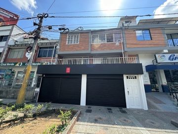 COD. 6496 - SE VENDE CASA - BARRIO: QUINTA DANIA
