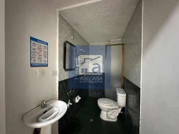COD. 6496 - SE VENDE CASA - BARRIO: QUINTA DANIA