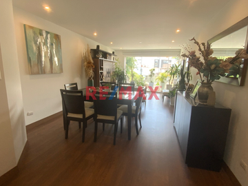 ¡ TU NUEVO HOGAR EN SURCO, FRENTE A PARQUE 🌳

Imagina despertar cada día con una hermosa vista a áreas verdes.  Este amplio departamento de 123 m² e