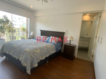 ¡ TU NUEVO HOGAR EN SURCO, FRENTE A PARQUE 🌳

Imagina despertar cada día con una hermosa vista a áreas verdes.  Este amplio departamento de 123 m² e