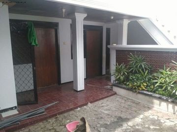 Rumah Margorejo Indah lokasi bagus Hadap selatan