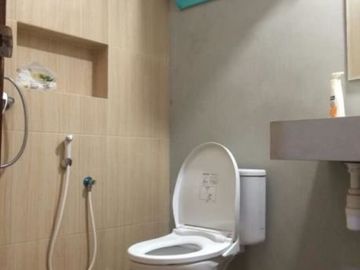 Rumah siap huni di manyar Hadap selatan