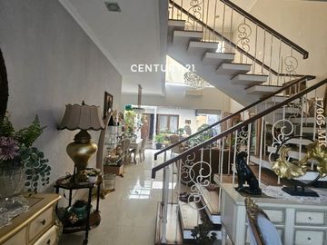 Dijual Cepat Rumah Terawat Strategis Sirkulasi Bagus Di Bintaro