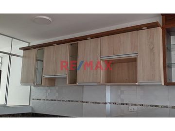 SE VENDE DEPARTAMENTO EN CUARTO PISO, EN LA URB. SANTA MARGARITA, EN LA AV. UNIÓN, A DOS  CUADRAS DE LA AV. GRAU, DISTRITO DE LA VICTORIA, CIUDAD DE C