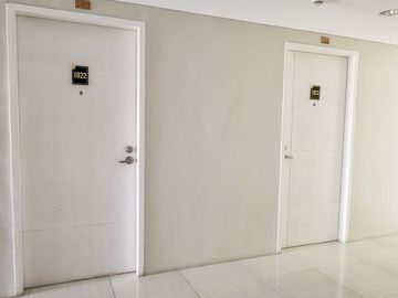 RUSH SALE FURNISHED STUDIO UNIT across SM City Cebu