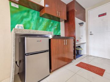 RUSH SALE FURNISHED STUDIO UNIT across SM City Cebu