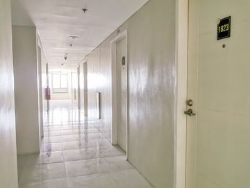 RUSH SALE FURNISHED STUDIO UNIT across SM City Cebu