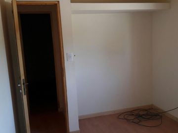 EN VENTA DEPTO CON GARAGE o PARA LOCAL COMERCIAL A ESTRENAR / AV.GRAL SAN MARTIN Y FAVALORO (2 plantas)