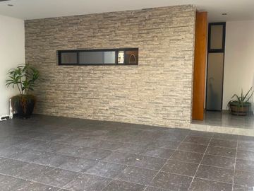 VENTA DE CASA CON ROOF TOP EN LOMAS 3A