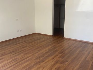 VENTA DE CASA CON ROOF TOP EN LOMAS 3A