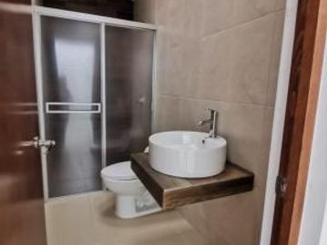 CASA EN LOS LAGOS EN VENTA SLP