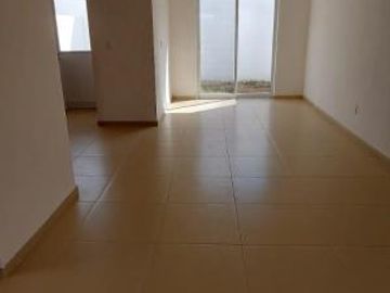 CASA EN LOS LAGOS EN VENTA SLP
