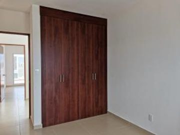 CASA EN LOS LAGOS EN VENTA SLP