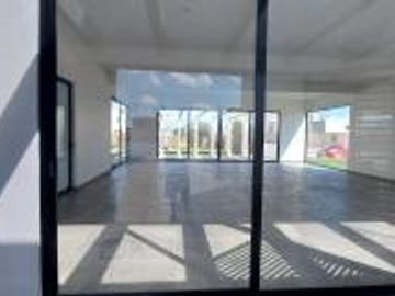 CASA EN LOS LAGOS EN VENTA SLP