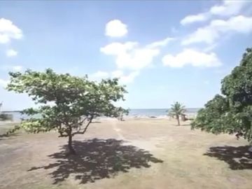 3 storey Beach House with View Deck in Calatagan Batangas