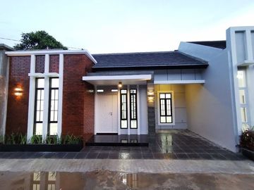 Rumah minimalis siap huni di Rangkapan Jaya Depok