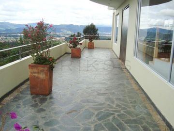casa en venta en altos de hycatá. Cod V2747