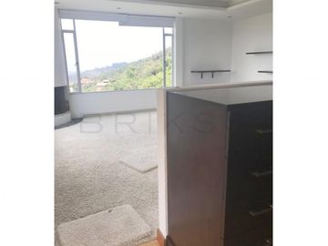 casa en venta en altos de hycatá. Cod V2747