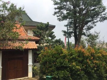 Rumah di Sentul, 3Lt, Pool, Furnish, Bukit Golf Hijau