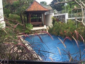 Rumah di Sentul, 3Lt, Pool, Furnish, Bukit Golf Hijau