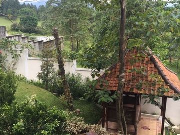 Rumah di Sentul, 3Lt, Pool, Furnish, Bukit Golf Hijau