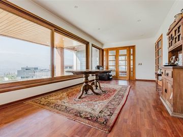 Gran Casa en venta de 6 dorm. en Lo Barnechea