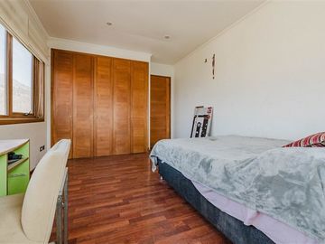 Gran Casa en venta de 6 dorm. en Lo Barnechea