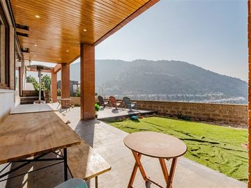 Gran Casa en venta de 6 dorm. en Lo Barnechea