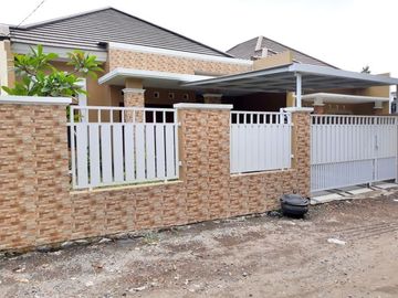 Rumah Baru LT150 di Jl Kaliurang Pandanaran dekat Kampus UII