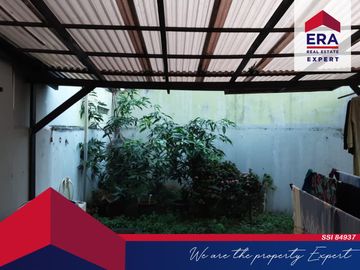 Dijual Rumah Satu Setengah Lantai Lokasi Strategis