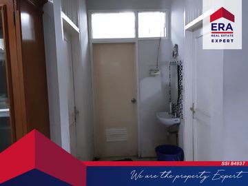 Dijual Rumah Satu Setengah Lantai Lokasi Strategis