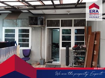 Dijual Rumah Satu Setengah Lantai Lokasi Strategis