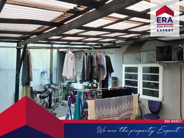 Dijual Rumah Satu Setengah Lantai Lokasi Strategis