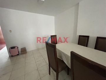 🏡 **Encantadora Casa Urbana en Venta en Chiclayo**

¿Buscas el hogar ideal para tu familia en una ubicación privilegiada? ¡No busques más! Te presen