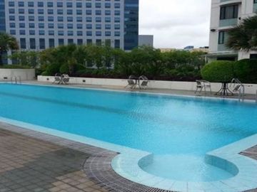 Nice 2BR unit for SALE in Bonifacio Ridge, BGC The Fort
