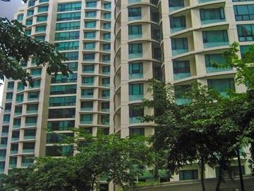 Nice 2BR unit for SALE in Bonifacio Ridge, BGC The Fort